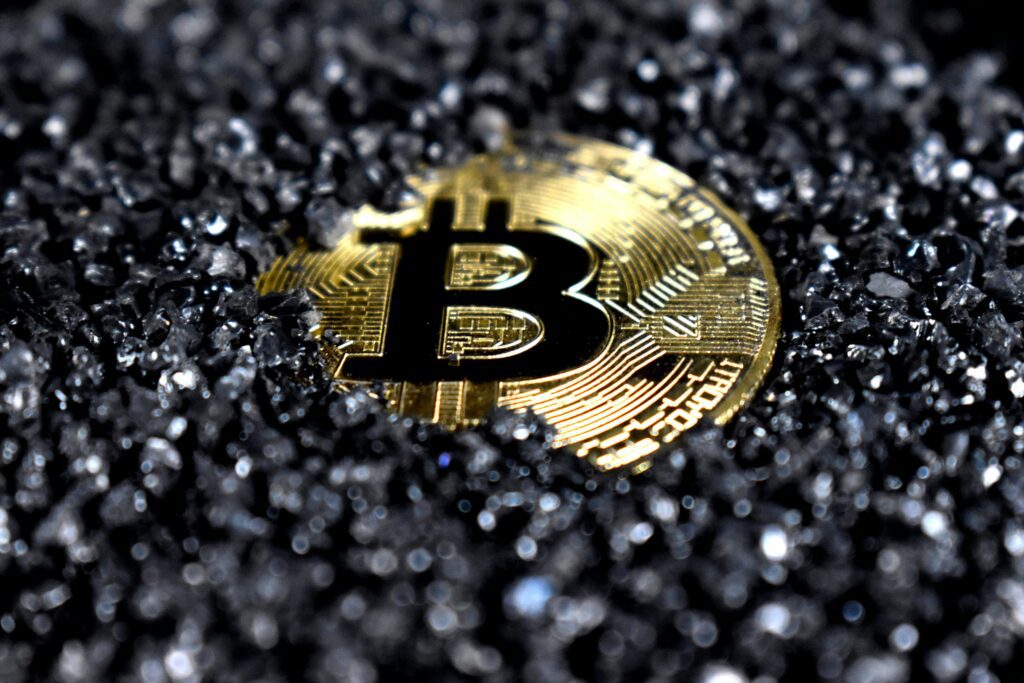 How to Make Money with Cryptocurrency in 2025