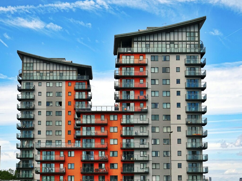 How to Invest in an Apartment Building