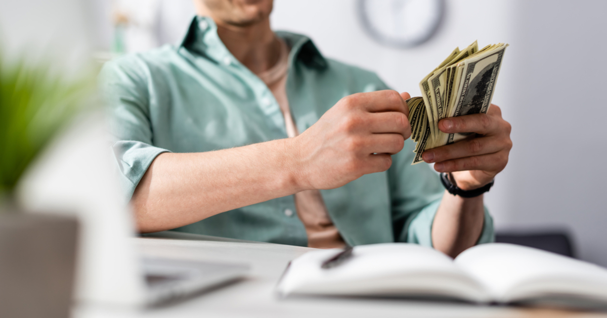 How to Earn Money Online Daily: 7 Proven Investment Methods