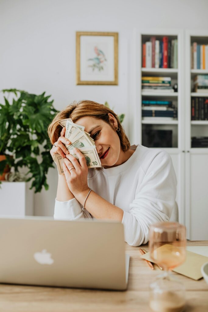 How i Earn Money from Home